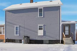 2458 Vestal Rd, Youngstown, OH 44509 - Photo 4