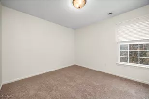 953 Longitude Ln, Amherst, OH 44001 - Photo 10