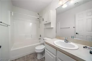 953 Longitude Ln, Amherst, OH 44001 - Photo 14