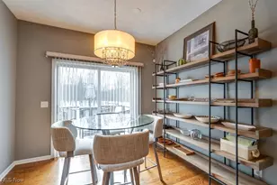 2286 Bent Branch Ct, Akron, OH 44333 - Photo 10