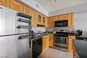 2222 Detroit Ave, Loveland, OH 44113 - Photo 4