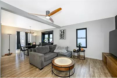 1033 Herberich Avenue, Akron, OH 44301 - Photo 8