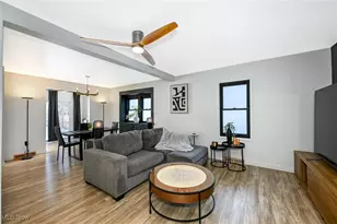 1033 Herberich Ave, Akron, OH 44301 - Photo 8