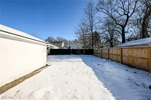 1033 Herberich Ave, Akron, OH 44301 - Photo 46