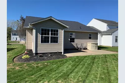 2501 Captens Street NE, Canton, OH 44721 - Photo 2
