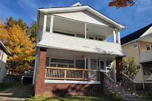 2215 Chesterland Ave, Oakwood, OH 44107 - Photo 1