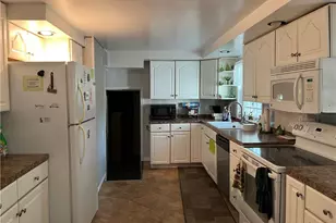 36543 Schaefer Dr, North Ridgeville, OH 44039 - Photo 6