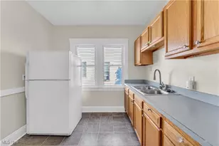 1909 W 73rd St, Loveland, OH 44102 - Photo 12