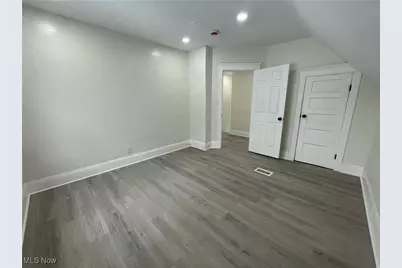 9703 Elwell Avenue, Loveland, OH 44104 - Photo 30