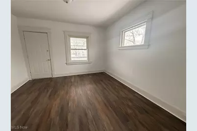 9521 Mount Auburn Avenue, Loveland, OH 44104 - Photo 8