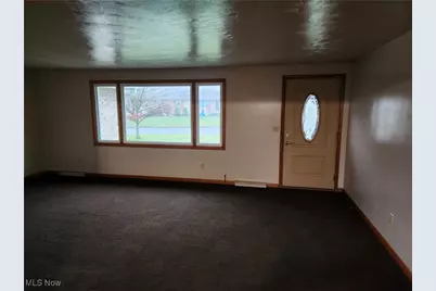 509 Lori Avenue NE, Massillon, OH 44646 - Photo 2