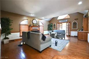 675 Presidential, Boardman, OH 44512 - Photo 6