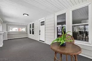 2250 Eschtruth St, Elyria, OH 44035 - Photo 2