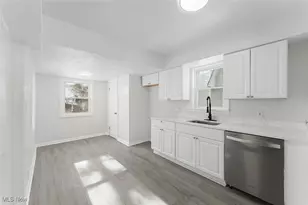 3406 Henderson Rd, Cleveland Heights, OH 44112 - Photo 12