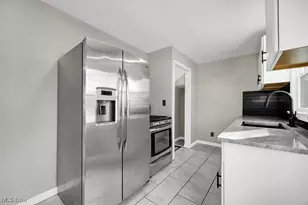 4754 Lawrence Ave, Garfield Heights, OH 44125 - Photo 8