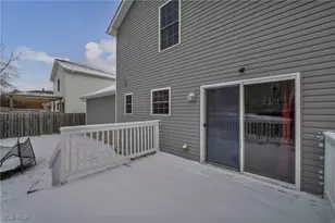 1870 Issaquah St, Cuyahoga Falls, OH 44221 - Photo 38