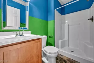 1870 Issaquah St, Cuyahoga Falls, OH 44221 - Photo 28