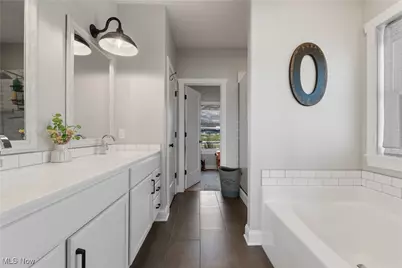 14451 Sousa Street, North Lawrence, OH 44666 - Photo 20