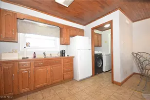 3095 Prior Dr, Cuyahoga Falls, OH 44223 - Photo 12