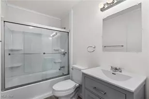 146 Hutchinson Dr, St Clairsville, OH 43950 - Photo 18