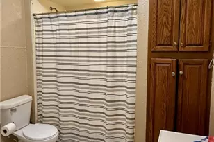 214 N Dawson St, Uhrichsville, OH 44683 - Photo 10