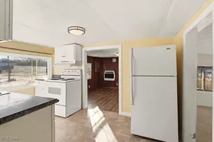 448 Fritsch Ave, Akron, OH 44312 - Photo 24