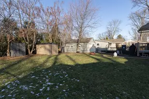 652 Alameda Ave, Sheffield Lake, OH 44054 - Photo 4