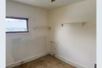 1718 4th Street NE, Canton, OH 44704 - Photo 8