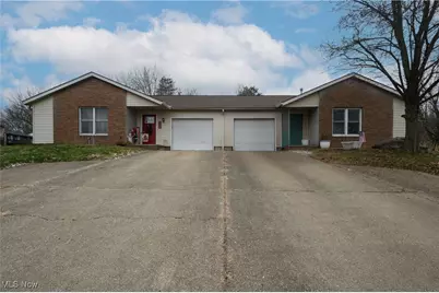 1735 Ledgewood Boulevard NE, Massillon, OH 44646 - Photo 1