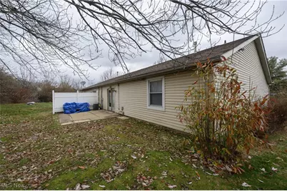 1735 Ledgewood Boulevard NE, Massillon, OH 44646 - Photo 18