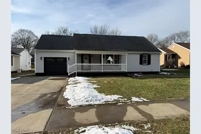 916 Oak Street NW, New Philadelphia, OH 44663 - Photo 2