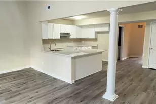 6728 Bayside Dr, Madison, OH 44057 - Photo 8