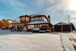 910 Canal St, Magnolia, OH 44643 - Photo 2