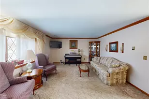 910 Canal St, Magnolia, OH 44643 - Photo 6