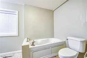 37309 Sharpe Ave, Willoughby, OH 44094 - Photo 24