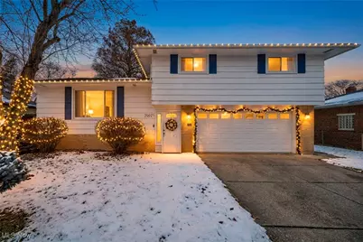 25021 Picone Lane, Huber Heights, OH 44146 - Photo 2