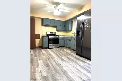 18023 Fairway Drive, Loveland, OH 44135 - Photo 2