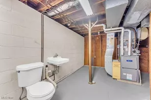 18023 Fairway Dr, Loveland, OH 44135 - Photo 16