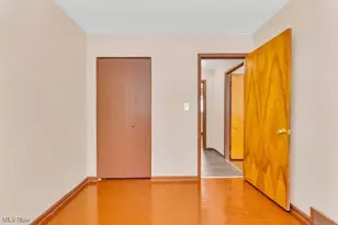 18023 Fairway Dr, Loveland, OH 44135 - Photo 6