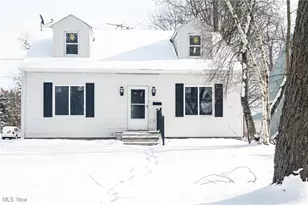 1093 Valdes Ave, Akron, OH 44320 - Photo 1