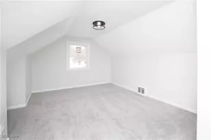 1093 Valdes Ave, Akron, OH 44320 - Photo 18