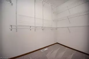 17134 Rabbit Run Dr, Strongsville, OH 44136 - Photo 32