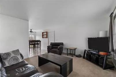 4057 Paumier Avenue, Louisville, OH 44641 - Photo 8