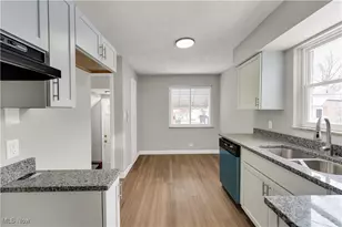 17416 Throckley Ave, Loveland, OH 44128 - Photo 12