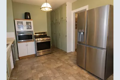 901 N 6th Street, Cambridge, OH 43725 - Photo 10
