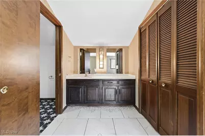 2715 W Pleasant Valley Road, Parma, OH 44134 - Photo 36