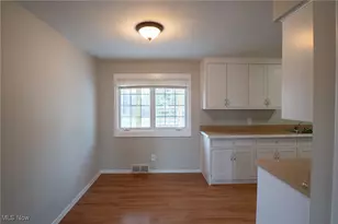 970 S Chillicothe Rd, Aurora, OH 44202 - Photo 8