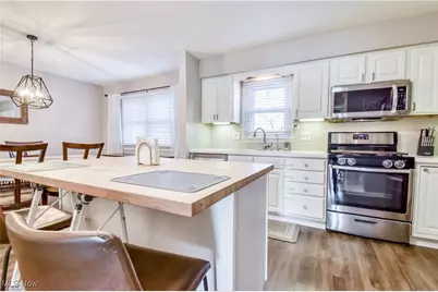 19520 Harsax Avenue, Loveland, OH 44135 - Photo 12