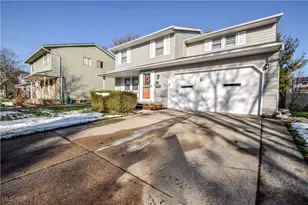 19520 Harsax Ave, Loveland, OH 44135 - Photo 2