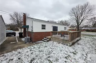 860 Jamestown Ave, Elyria, OH 44035 - Photo 2